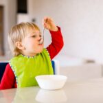 Jak komponować łatwo przyswajalne posiłki dla najmłodszych – wskazówki i przykładowe przepisy